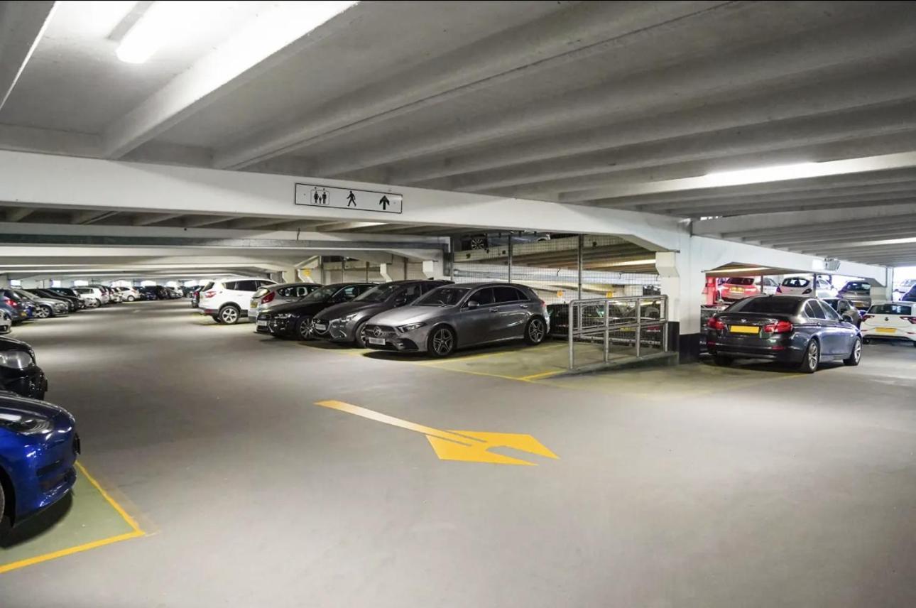 Central Leeds Dock Apt&Free Secure Parking! Extérieur photo