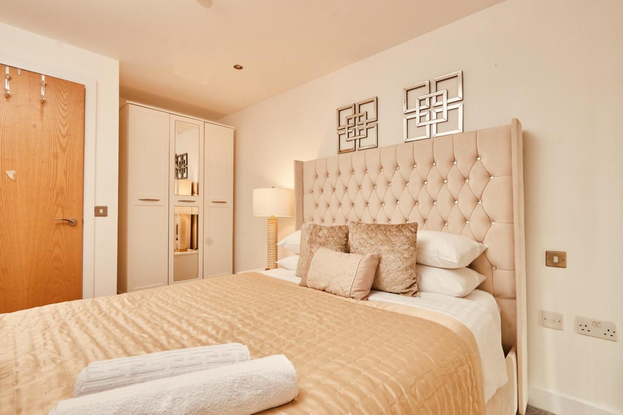 Central Leeds Dock Apt&Free Secure Parking! Extérieur photo